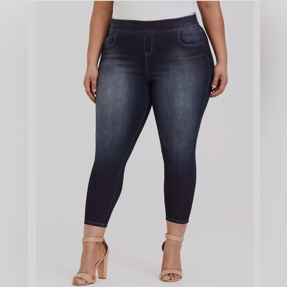 Torrid Lean Crp Blue Jeans  with Soft Denim and Tapered Fit Size 3X